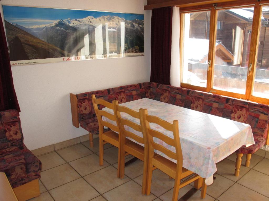 Nespecifikovaný výhled na hory nebo výhled na hory při pohledu z apartmánu