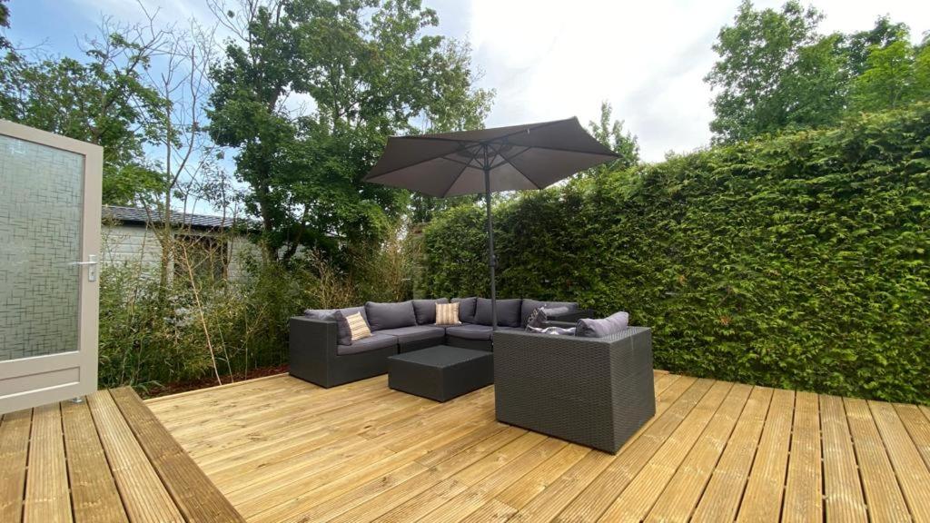 Zahrada ubytování Gemoderniseerd en modern chalet bij het bos