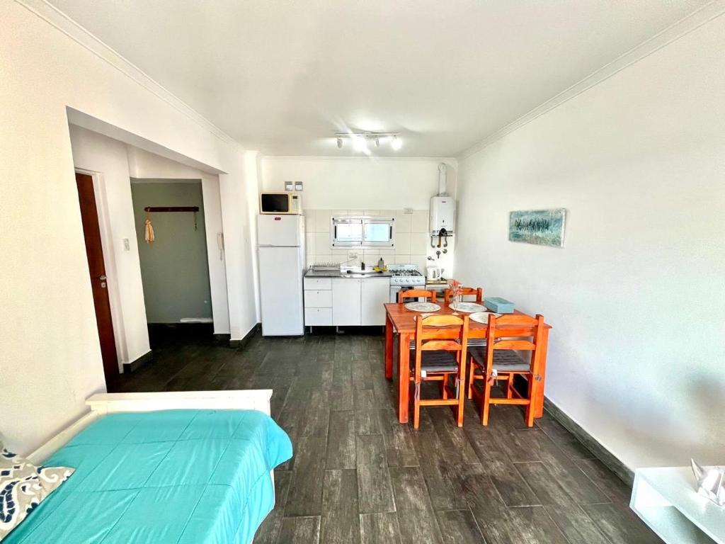 Η κουζίνα ή μικρή κουζίνα στο PARANA EDIFICIO CENTURIA Departamento