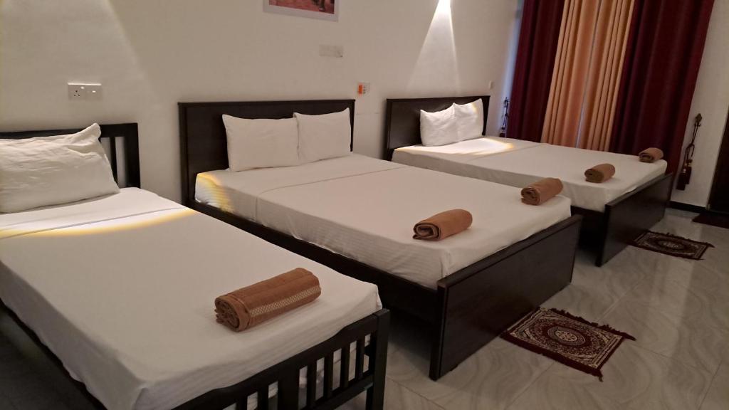 Postel nebo postele na pokoji v ubytování Concey Transit Hotel Airport view