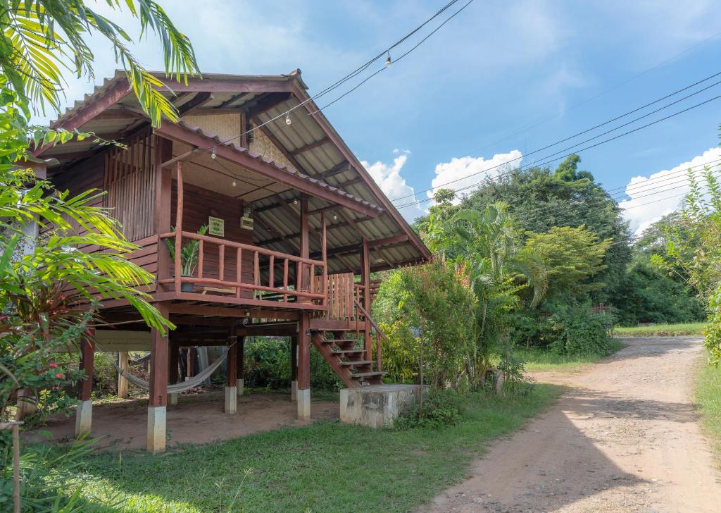 Photo de la galerie de l'établissement The Wooden Nest By Paddy Fields Haven - Natures Nest, à Pai
