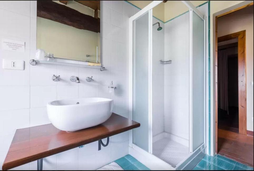 Łazienka w obiekcie Agriturismo Ca' Bertu'