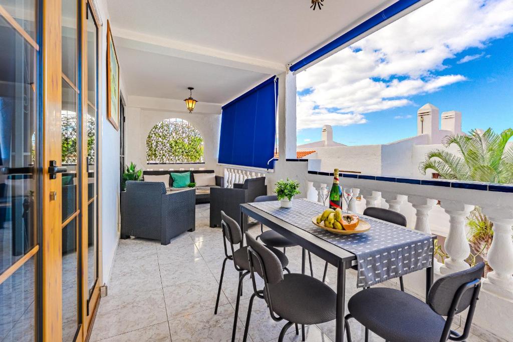 Los Cristianos Stay with Large Terrace & Heated Pool