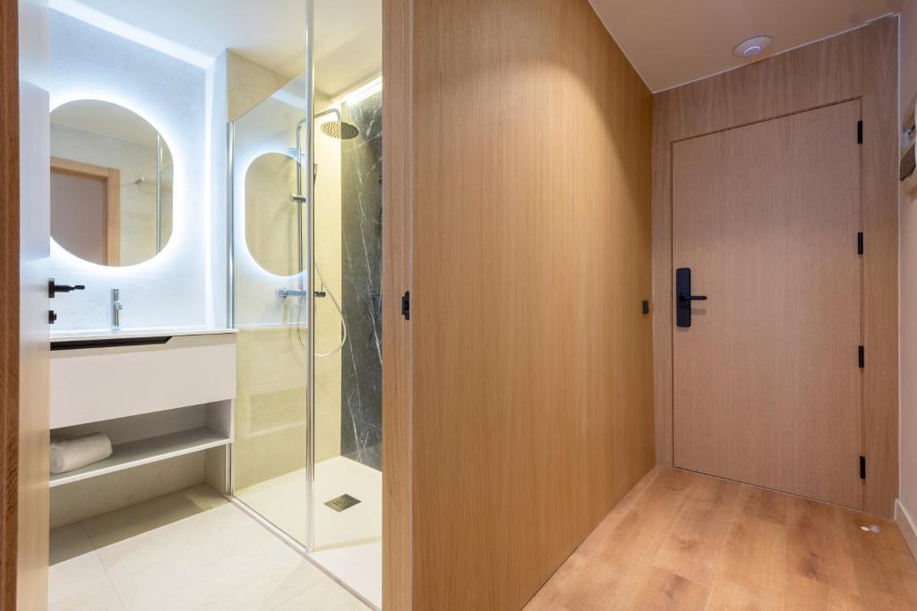 Iconic Suites - Resim 7