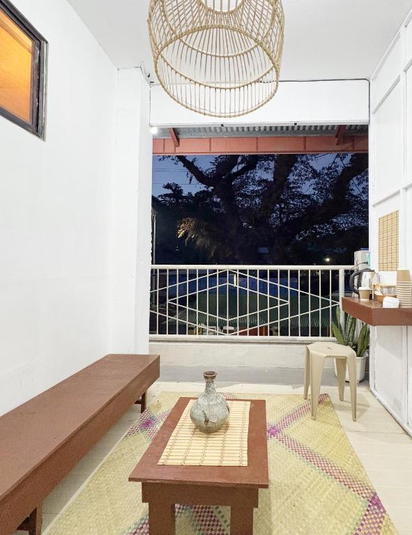 Balkón nebo terasa v ubytování Tagpo Capsule Hostel
