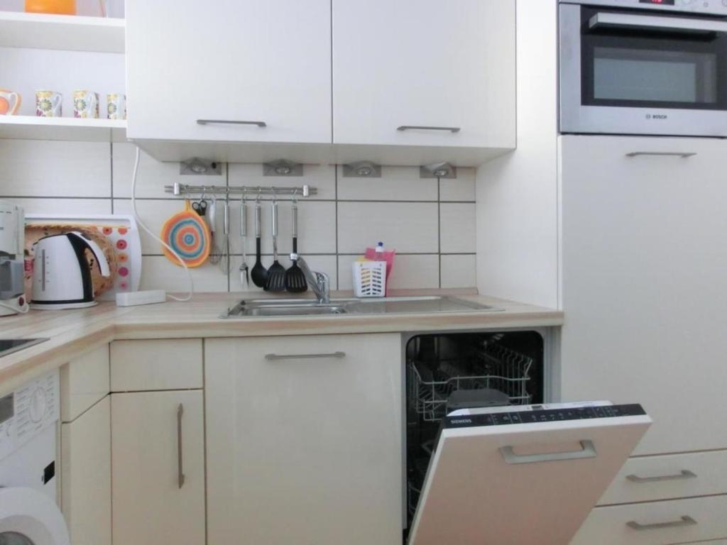 Kuchyň nebo kuchyňský kout v ubytování Ferienwohnung Nr 6, Meersburg, Bodensee