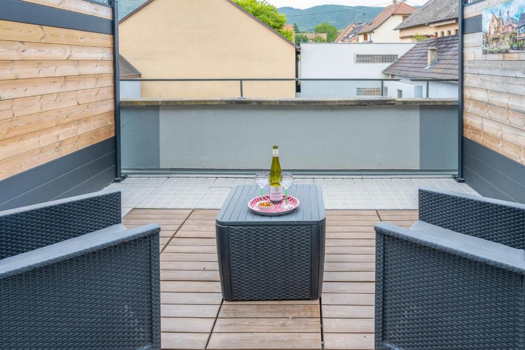 Balkón nebo terasa v ubytování Hotel Colmar Vignes Eguisheim