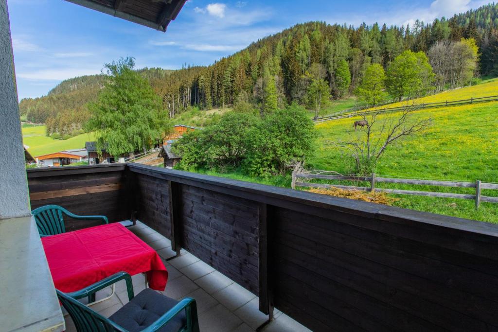 Nespecifikovaný výhled na hory nebo výhled na hory při pohledu z apartmánu