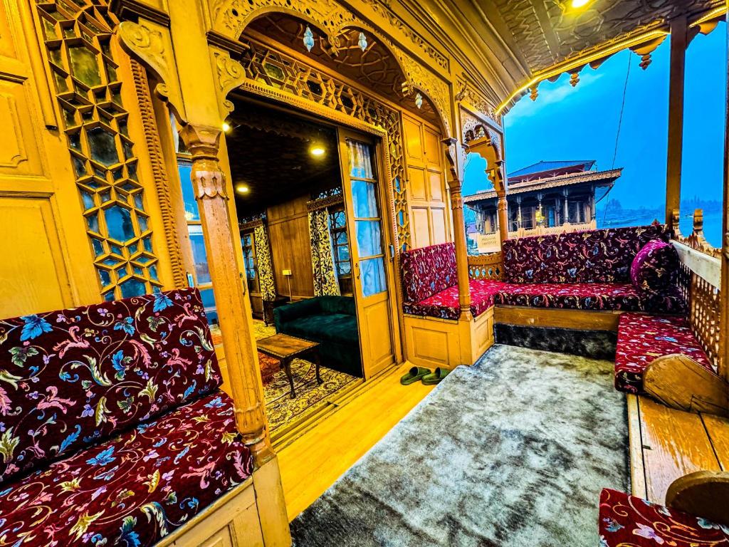 Peacock Houseboats - Klassischer Vierfachraum