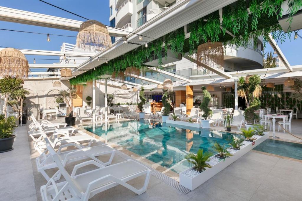 فضای داخلی Reo Hotel در آنتالیا - تصویر ۳