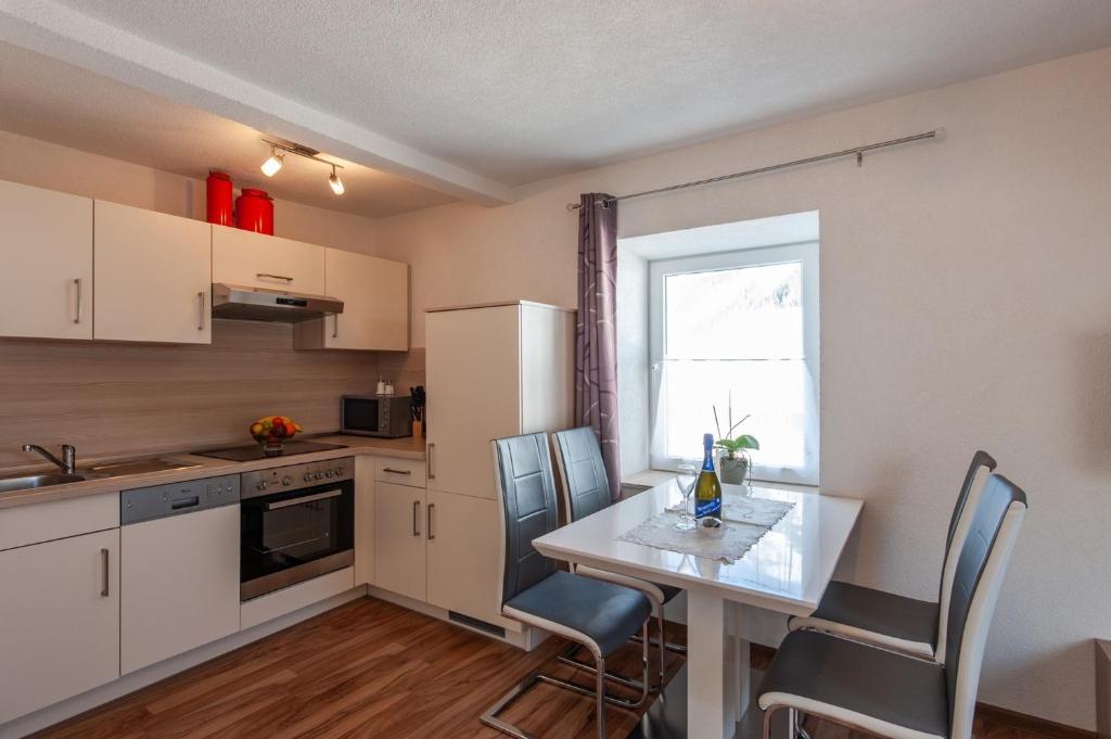 Kuchyňa alebo kuchynka v ubytovaní Appartement 204