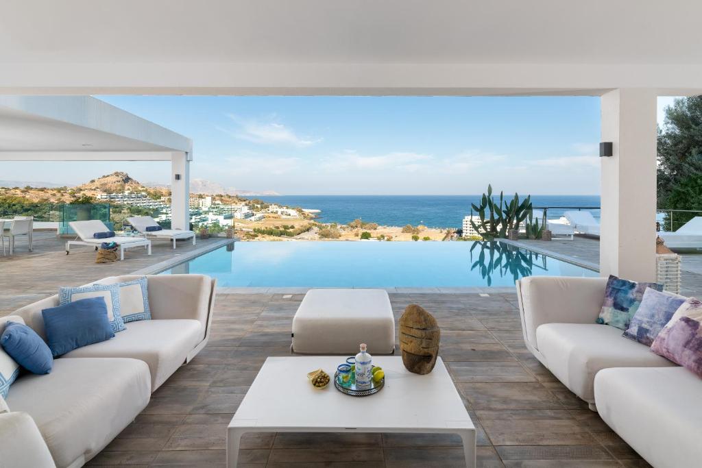 Curated visual reference: Visual Reference: Luxury Villa Oceania Lindos With Private Infinity Pool Линдос