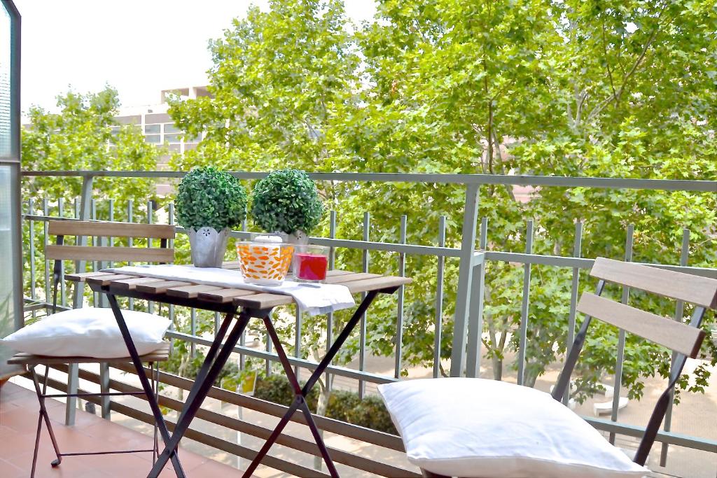 Auditori Barcelona - Three-Bedroom Apartment