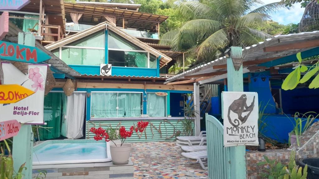 Aed väljaspool majutusasutust Monkey beach agroturismo