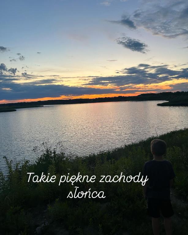 Příroda nedaleko prázdninového areálu