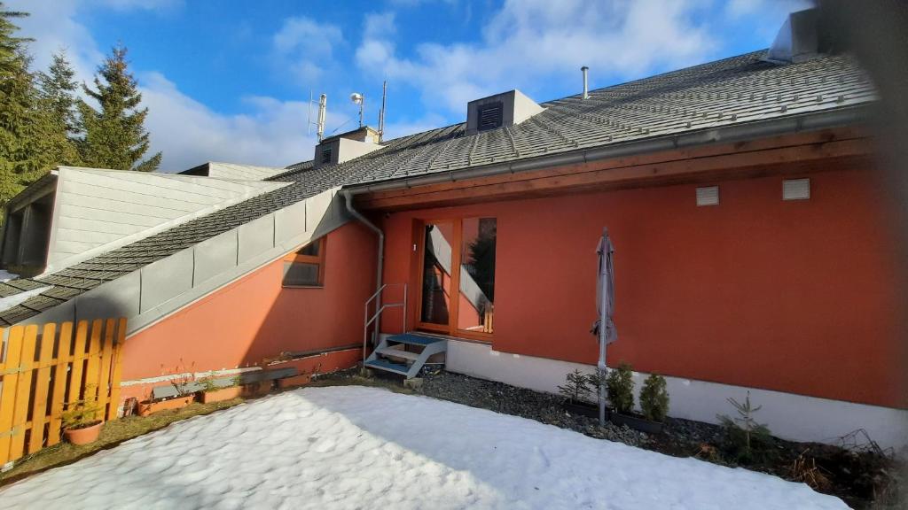 Budova, kde se apartmán nachází