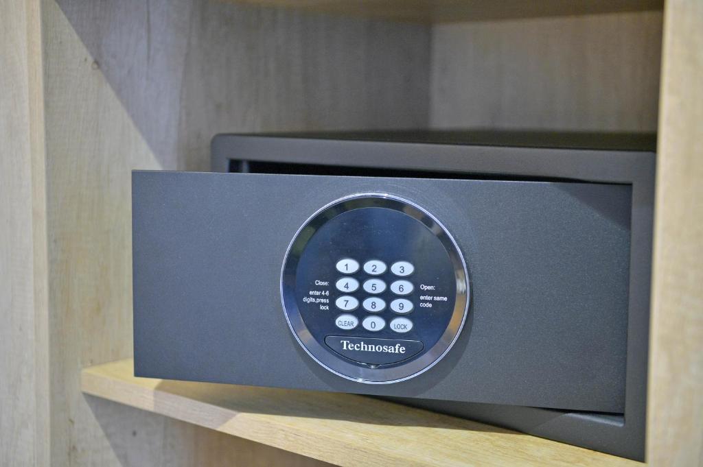 Hôtel Eugénie - Resim 19