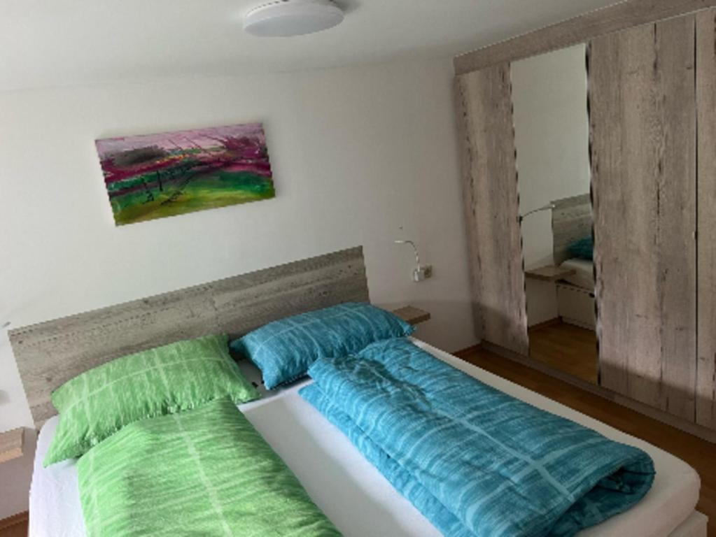 Postel nebo postele na pokoji v ubytování Ferienwohnung Schneider