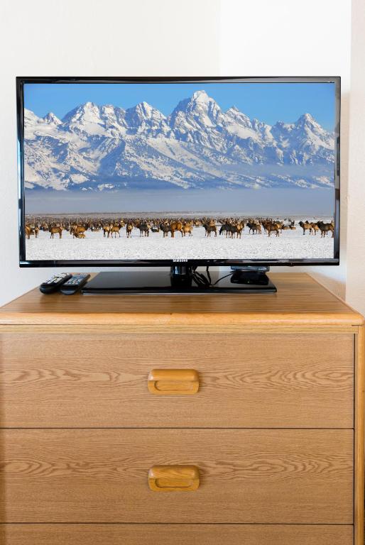 Elk Refuge Inn photo