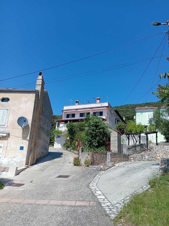 Apartments and rooms by the sea Martinscica, Cres - 23980