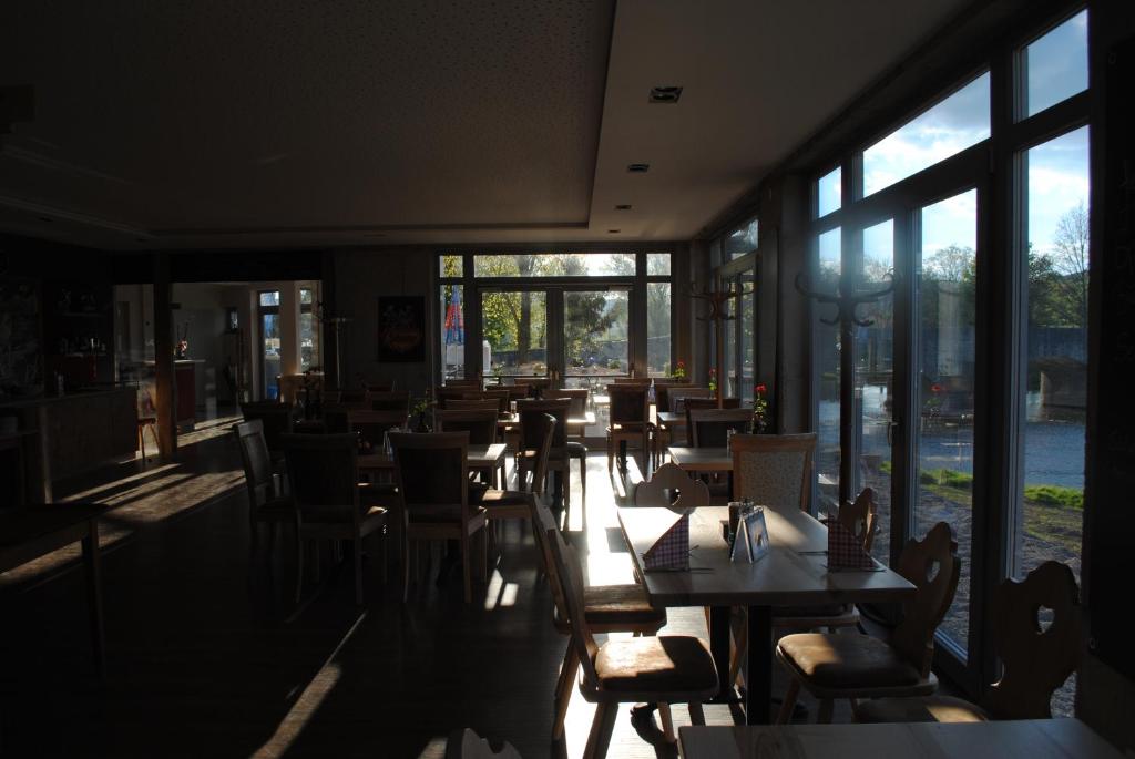 Restaurace v ubytování Landgasthof zum Hirschen