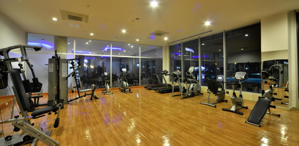 Fitness centrum a/nebo fitness zařízení v ubytování Cenger Beach Resort Spa - All Inclusive
