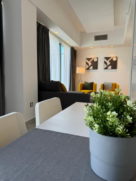 Curated visual reference: Fresh Look at Damac City View Penthouse Amán Precios Actualizados 2026