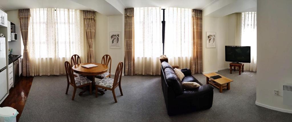 Wellington CBD Apartment - Housity