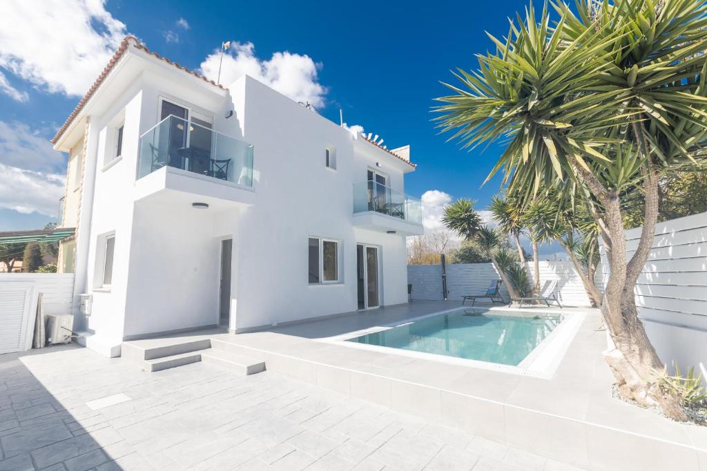 Mandali Villa 20 - Fully Renovated Villa