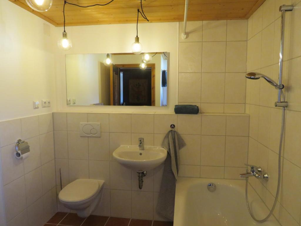 Koupelna v ubytování Haus Erle