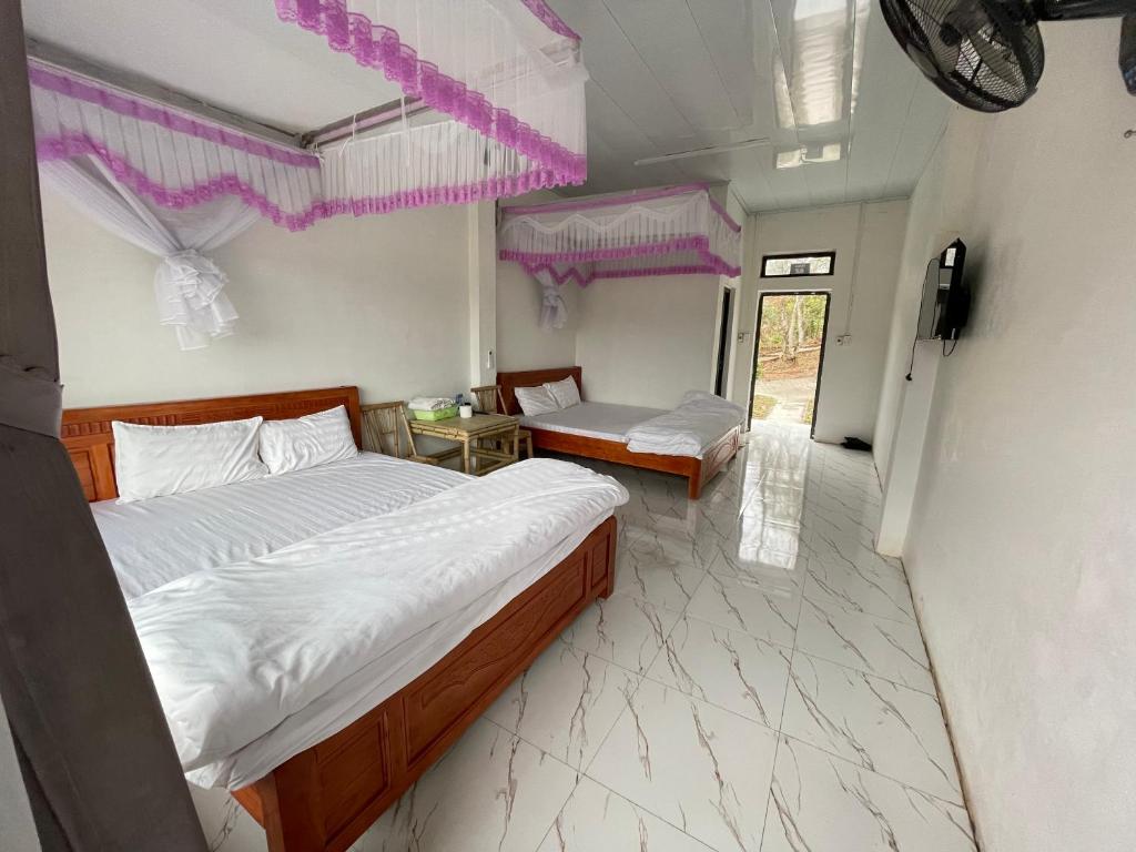 Riverside Homestay - 2