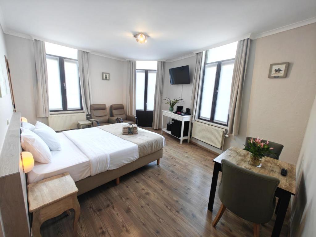 TV a/nebo společenská místnost v ubytování Hotel Tropicana