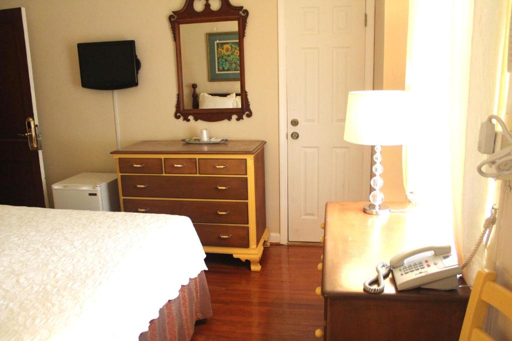 The Inn On Third photo