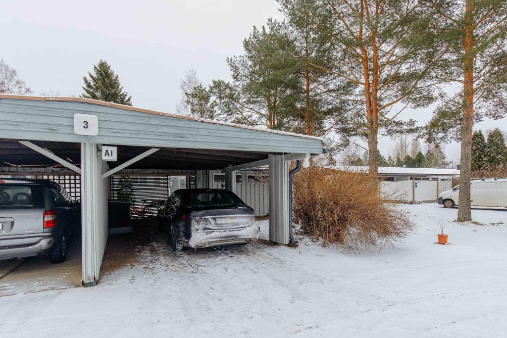 Heleenkatu 3 a 1 oma sauna autokatos omassa pihassa v zimě