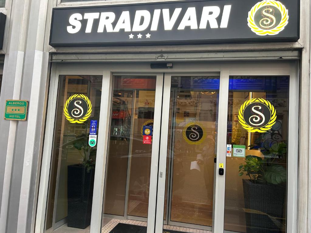 Certifikát, hodnocení, plakát nebo jiný dokument vystavený v ubytování Hotel Stradivari