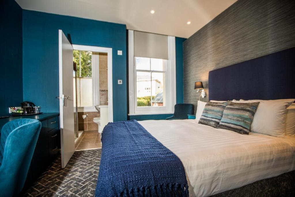 No 5 Bournemouth - Resim 3