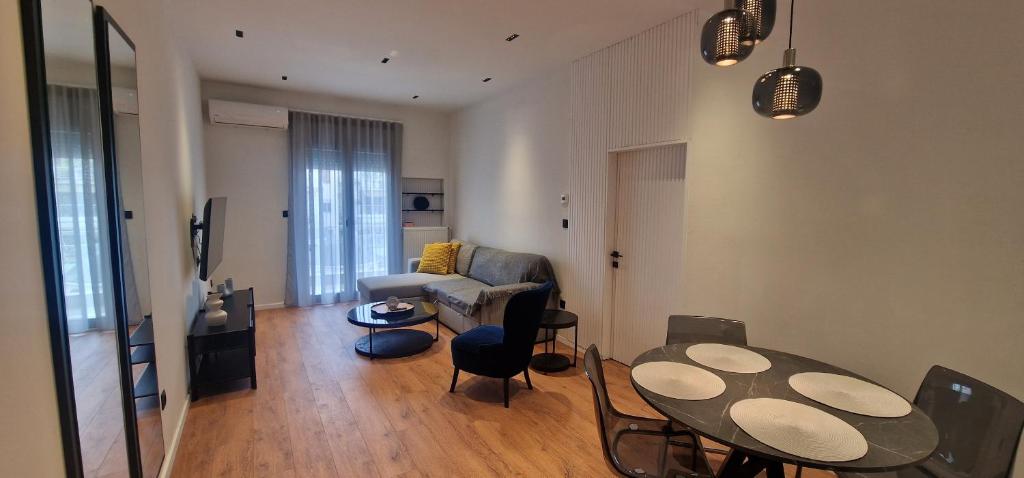 Flat 99 Premium Urban Retreat City Center