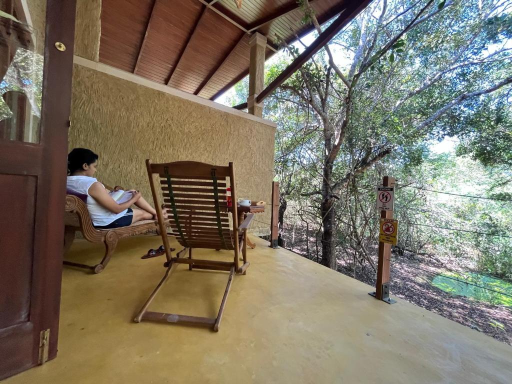 Balkón nebo terasa v ubytování Cloud Nine Lanka Resort Wilpattu