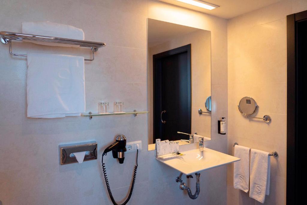 Sercotel Córdoba Medina Azahara - Resim 24