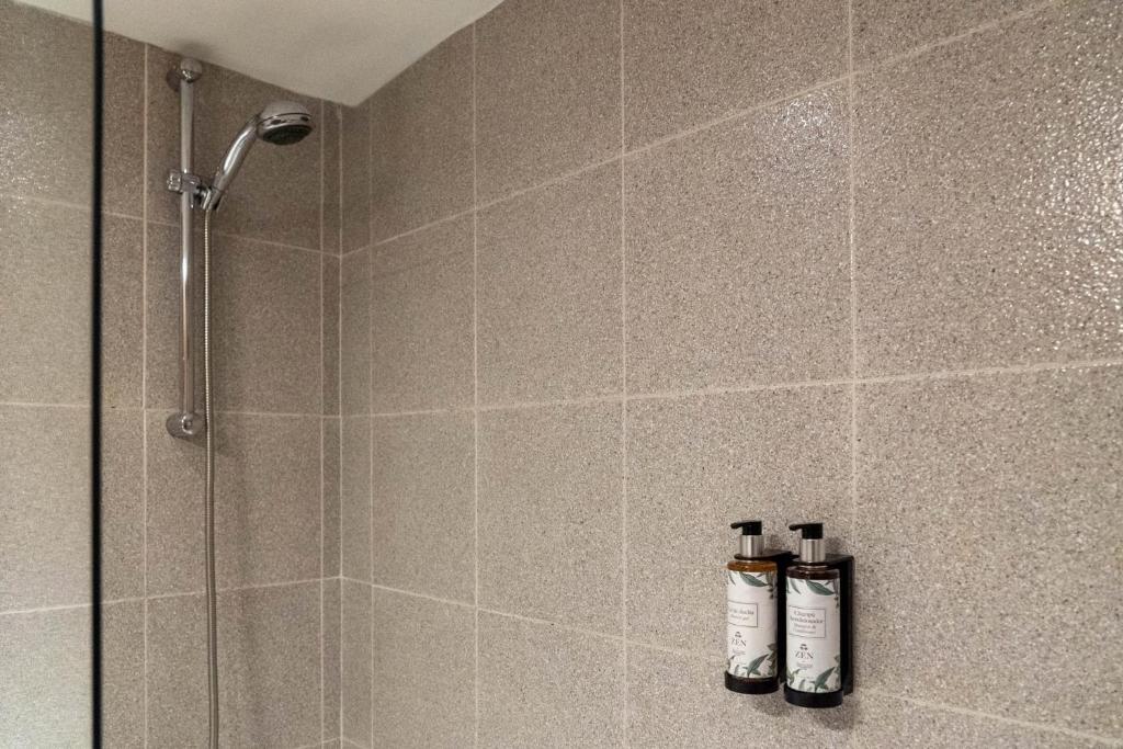 Koupelna v ubytování Sercotel Córdoba Medina Azahara