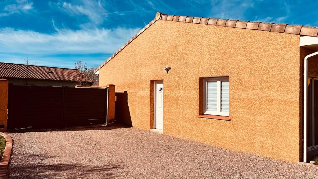 Photo de la galerie de l'établissement Maison avec Mezzanine, à Mazères