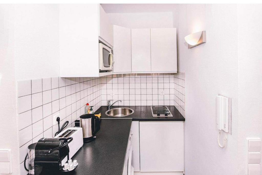 Modern Lux City Center Studio - Resim 13