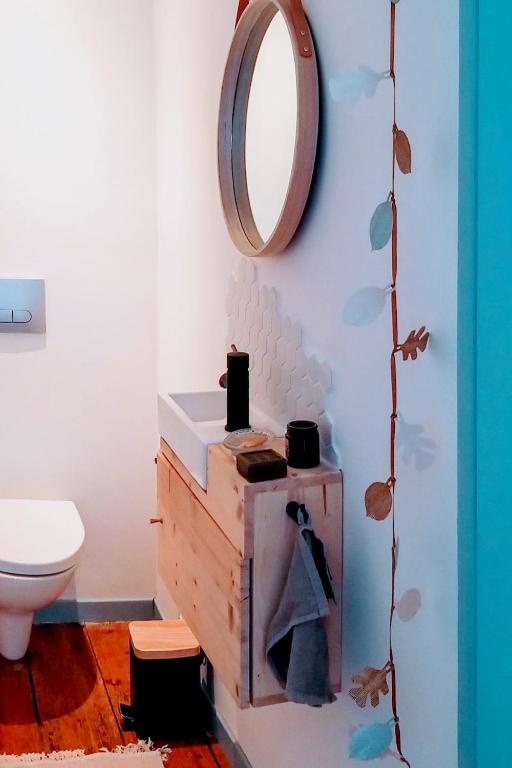 Salle de bains dans l'établissement Maison avec vue mer à Saint-Pol-de-Léon