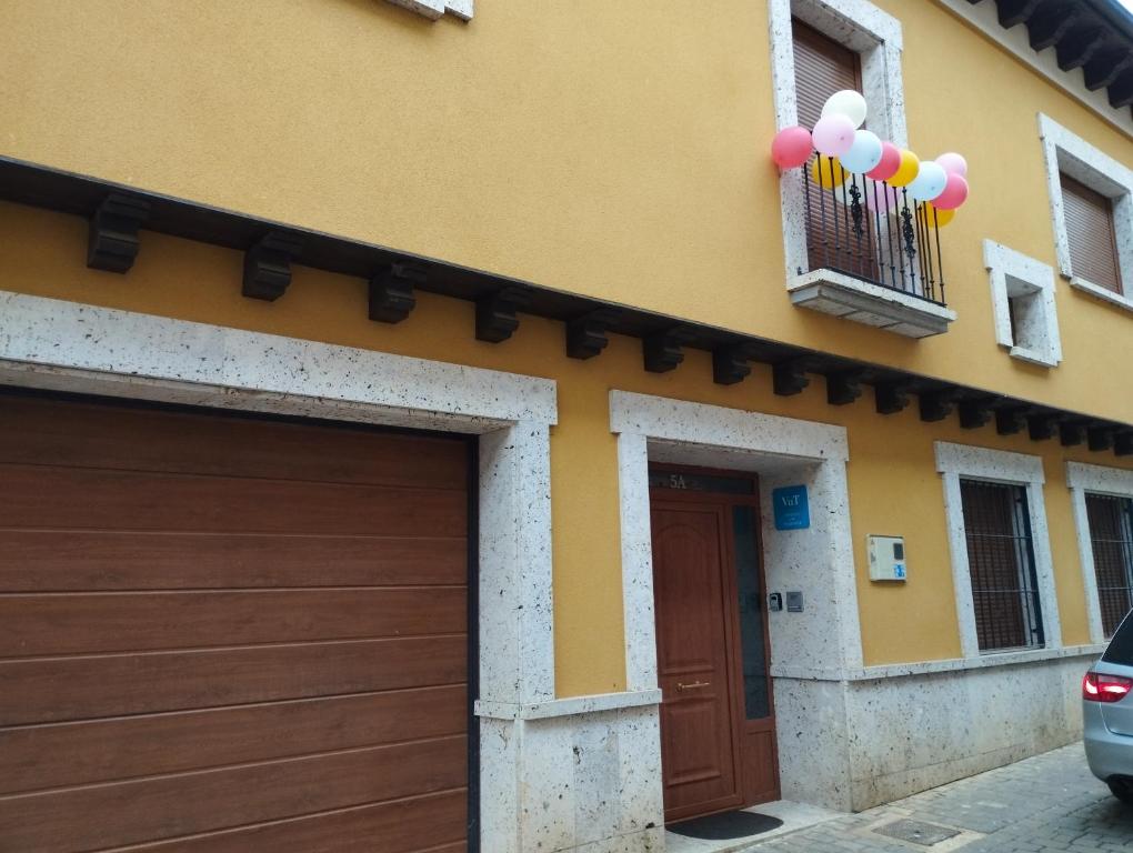 Bygningen som feriehuset ligger i