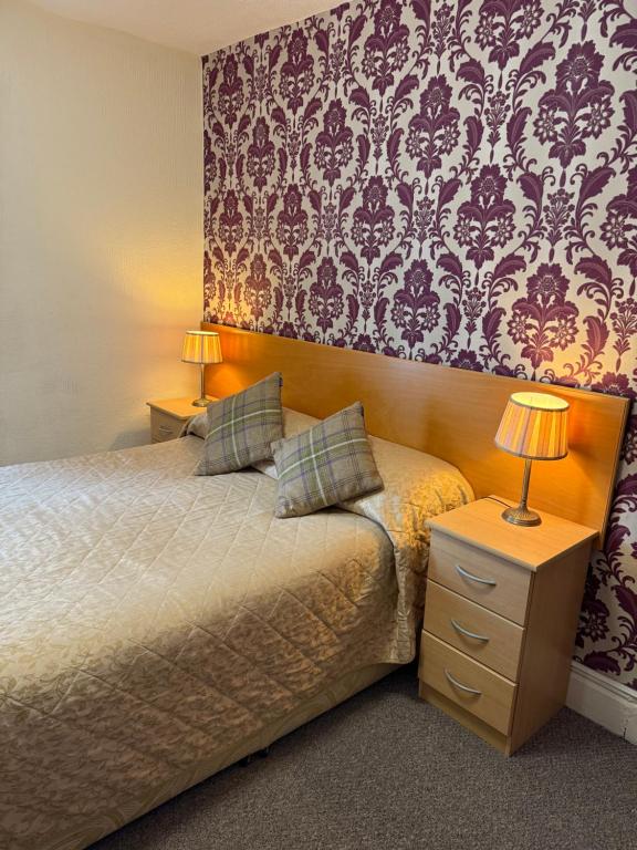 Adelaide House Hotel - Opposite Winter Gardens, Town Centre - Resim 17