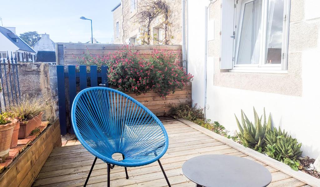 Terrasse ou espace extérieur de l'établissement Maison avec vue mer à Saint-Pol-de-Léon