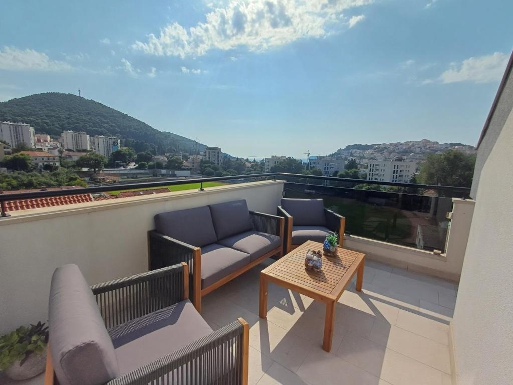 Apartments Mak & Lux - sea & sunset top view