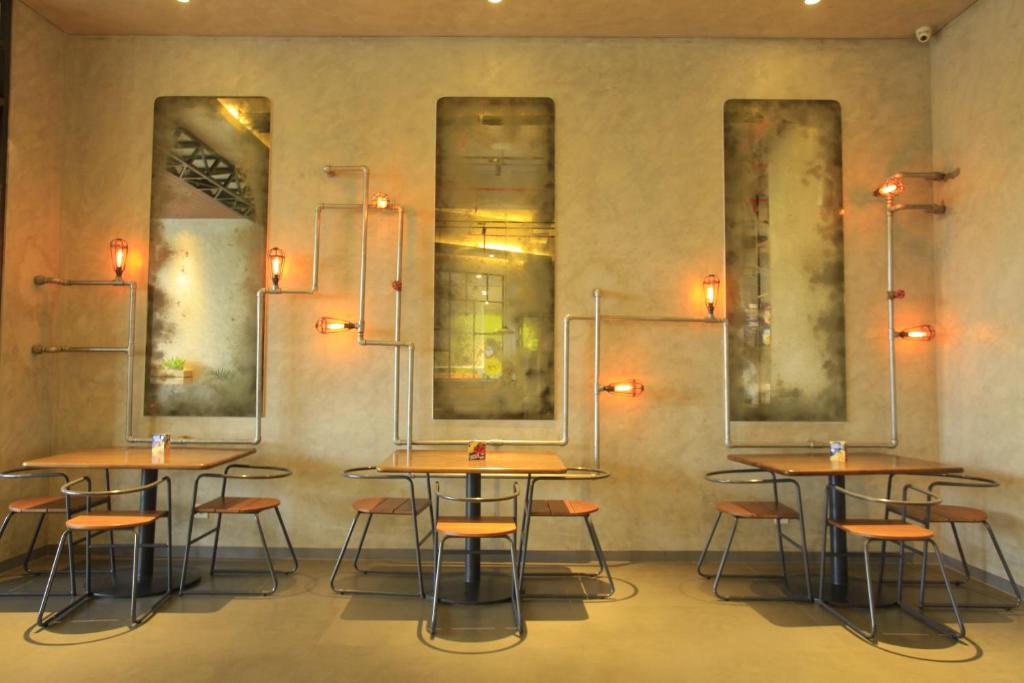 Fotografie z fotogalerie ubytování Yello Hotel Jemursari v destinaci Surabaja