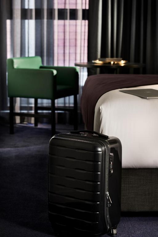 Midnight Hotel, Autograph Collection - Resim 2