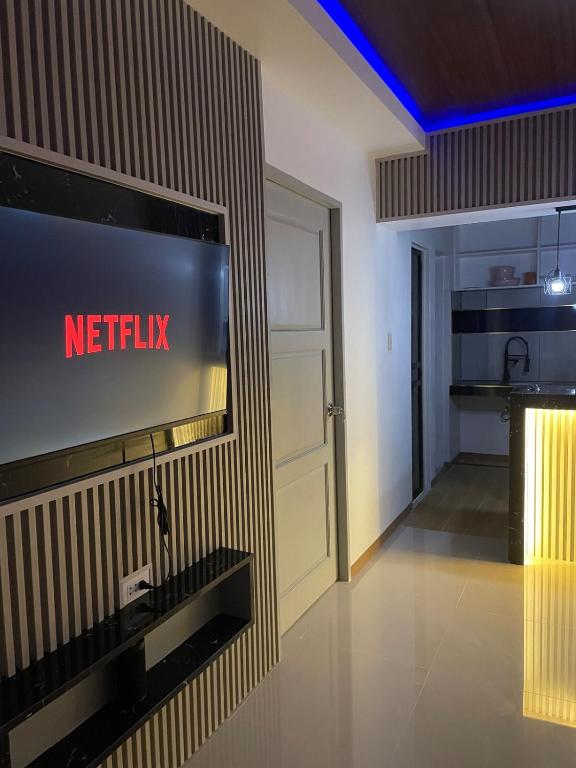 TV a/nebo společenská místnost v ubytování The Roam Inn